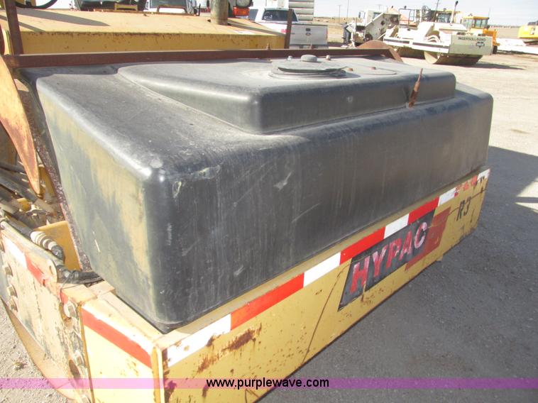 image for item G9835 2000 Hypac C778B articulated smooth double drum roller