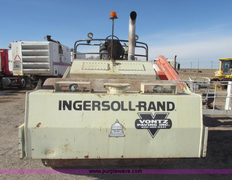 image for item G9836 1994 Ingersoll Rand DD110 articulated smooth double drum vibratory roller