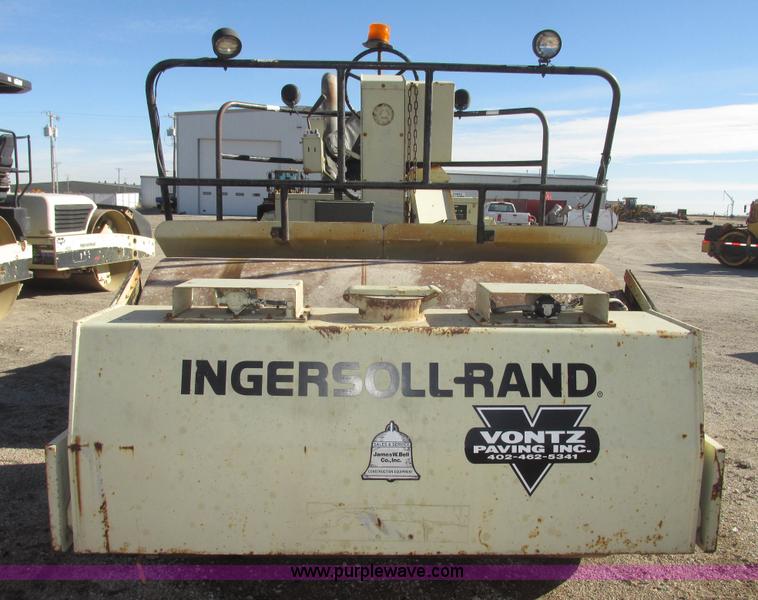 image for item G9836 1994 Ingersoll Rand DD110 articulated smooth double drum vibratory roller