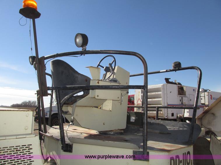 image for item G9836 1994 Ingersoll Rand DD110 articulated smooth double drum vibratory roller