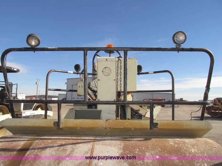 image for item G9836 1994 Ingersoll Rand DD110 articulated smooth double drum vibratory roller
