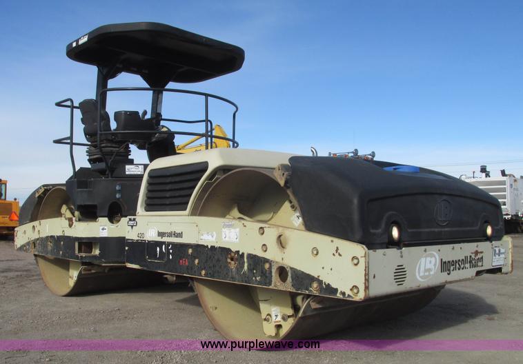 image for item G9837 2005 Ingersoll Rand DD118HFA double drum vibratory roller