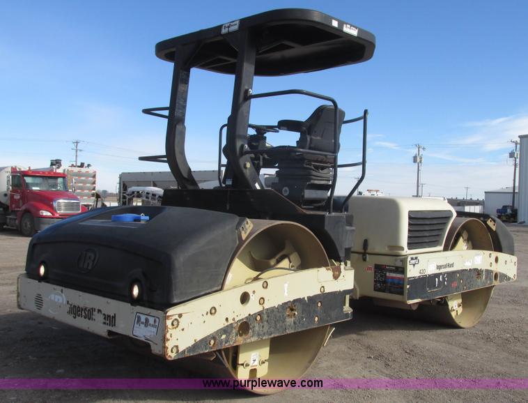 image for item G9837 2005 Ingersoll Rand DD118HFA double drum vibratory roller