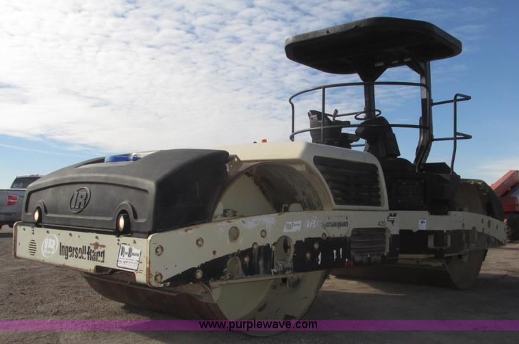 image for item G9837 2005 Ingersoll Rand DD118HFA double drum vibratory roller