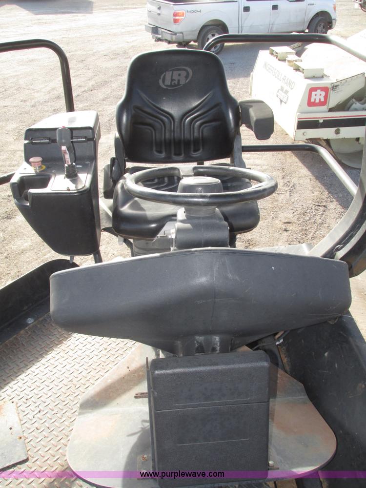 image for item G9837 2005 Ingersoll Rand DD118HFA double drum vibratory roller