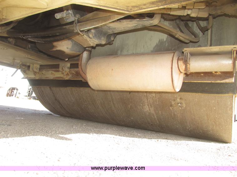 image for item G9837 2005 Ingersoll Rand DD118HFA double drum vibratory roller