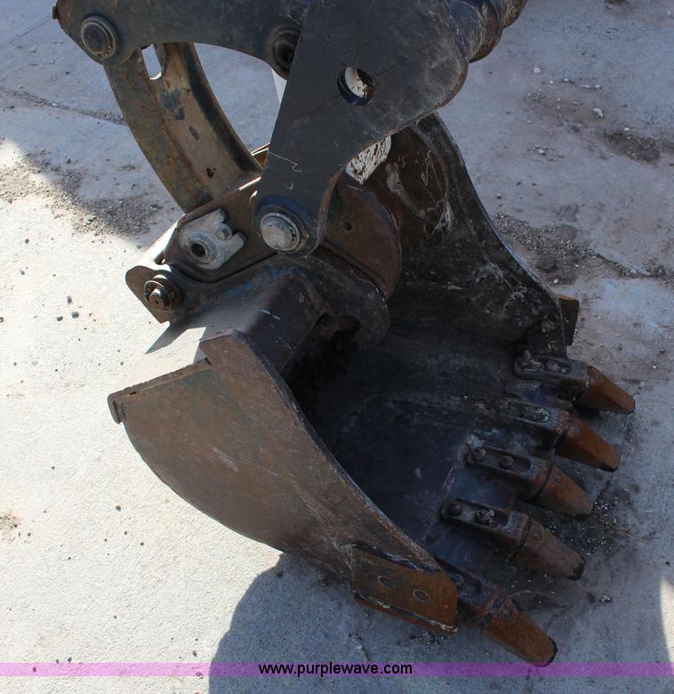 image for item H2001 2006 Bobcat 430G ZHS compact excavator