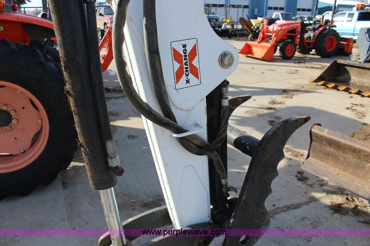 image for item H2001 2006 Bobcat 430G ZHS compact excavator