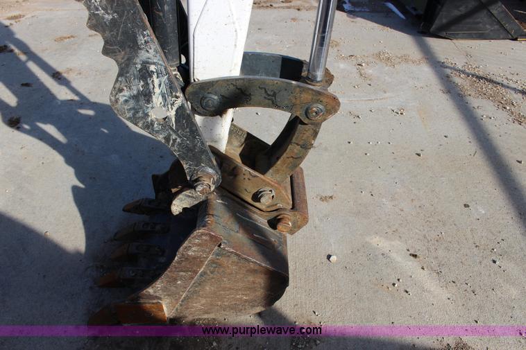 image for item H2001 2006 Bobcat 430G ZHS compact excavator