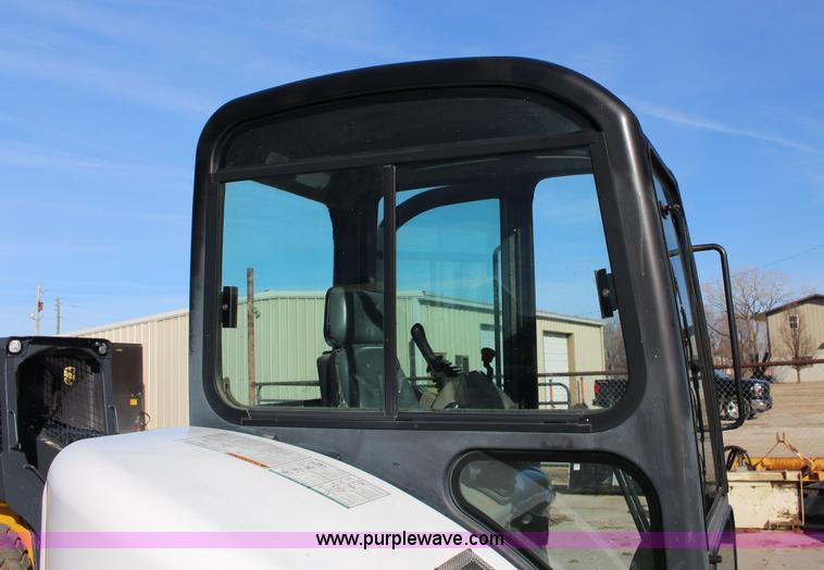 image for item H2001 2006 Bobcat 430G ZHS compact excavator