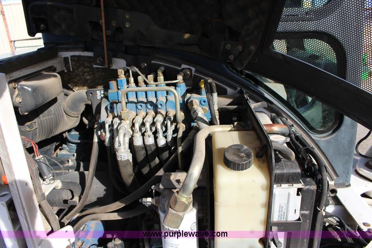 image for item H2001 2006 Bobcat 430G ZHS compact excavator