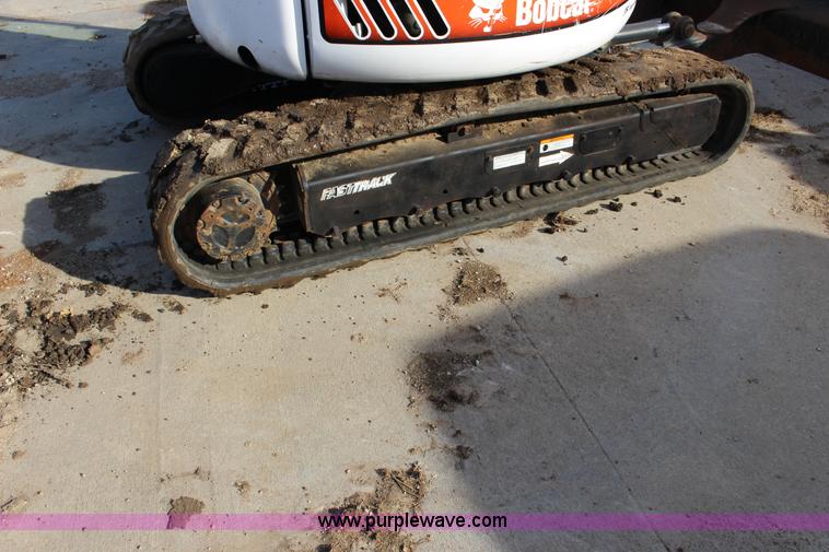 image for item H2001 2006 Bobcat 430G ZHS compact excavator
