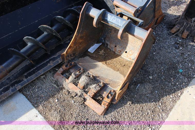 image for item H2001 2006 Bobcat 430G ZHS compact excavator