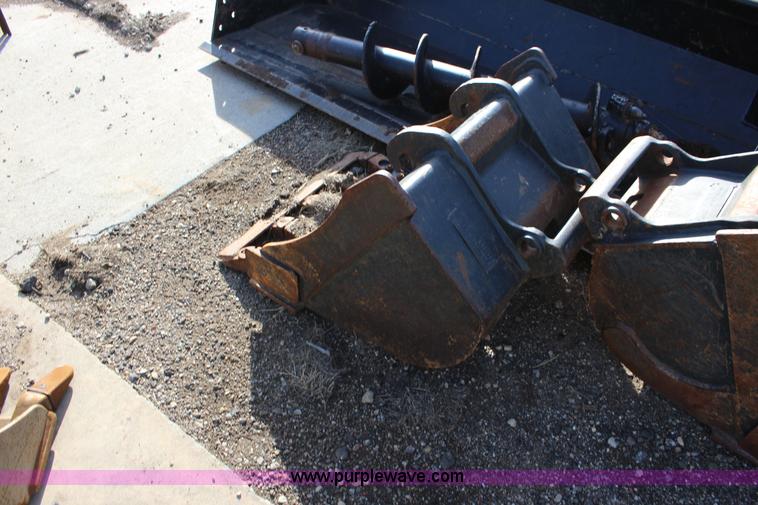 image for item H2001 2006 Bobcat 430G ZHS compact excavator