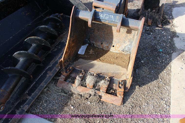 image for item H2001 2006 Bobcat 430G ZHS compact excavator