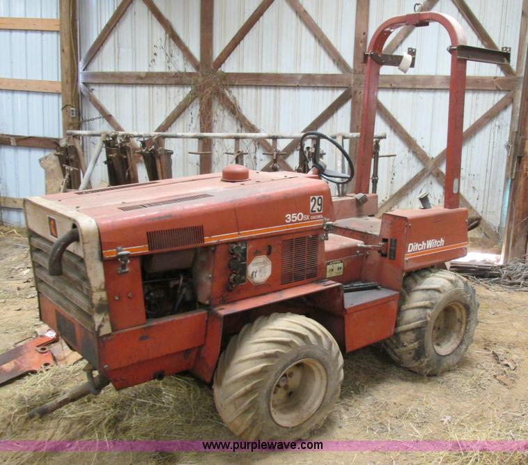 image for item H7594 Ditch Witch 350 SX vibratory cable plow