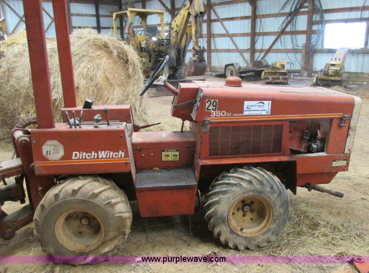 image for item H7594 Ditch Witch 350 SX vibratory cable plow