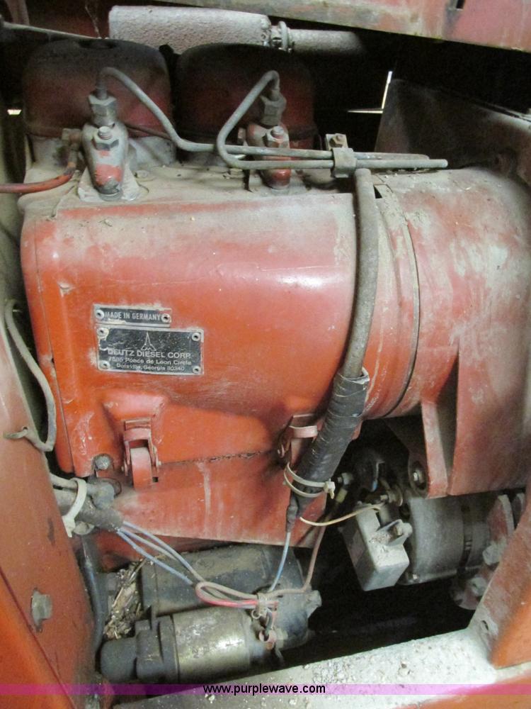 image for item H7594 Ditch Witch 350 SX vibratory cable plow