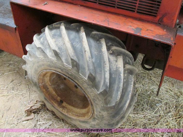 image for item H7594 Ditch Witch 350 SX vibratory cable plow