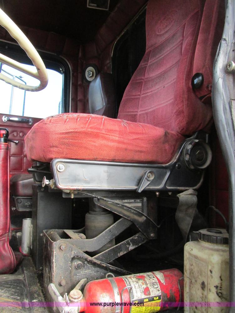 image for item H7603 1987 Peterbilt 357 dump truck