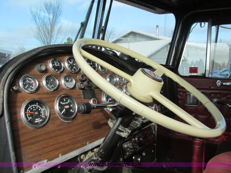 image for item H7603 1987 Peterbilt 357 dump truck