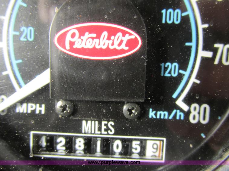 image for item H7603 1987 Peterbilt 357 dump truck