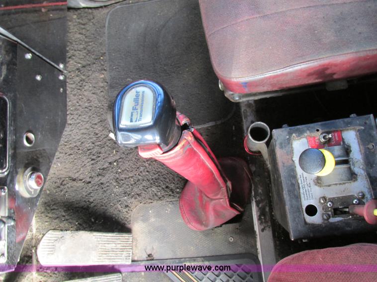 image for item H7603 1987 Peterbilt 357 dump truck