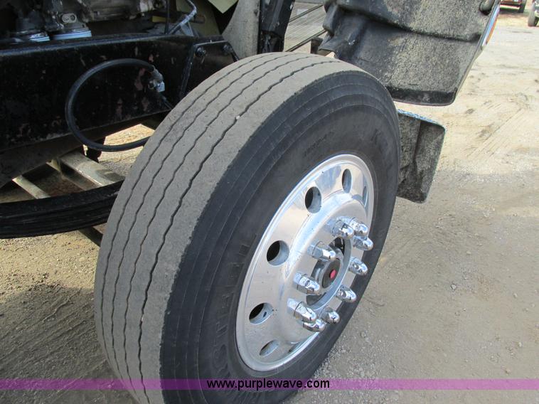 image for item H7603 1987 Peterbilt 357 dump truck