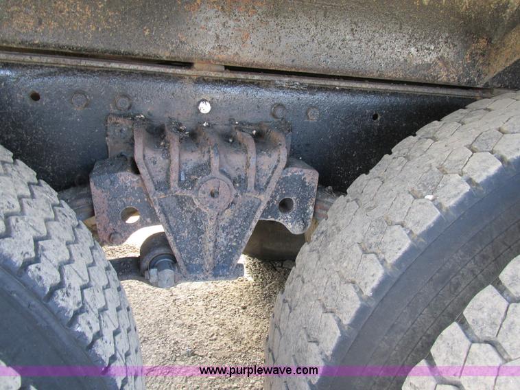 image for item H7603 1987 Peterbilt 357 dump truck