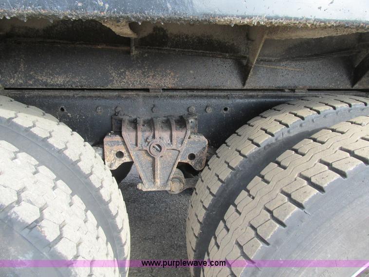 image for item H7603 1987 Peterbilt 357 dump truck