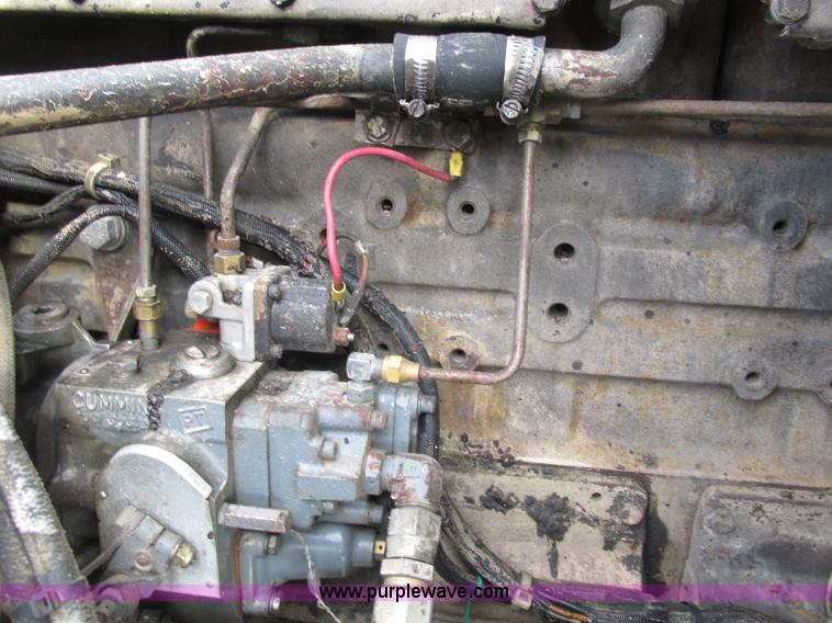 image for item H7603 1987 Peterbilt 357 dump truck