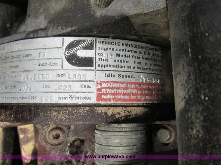 image for item H7603 1987 Peterbilt 357 dump truck