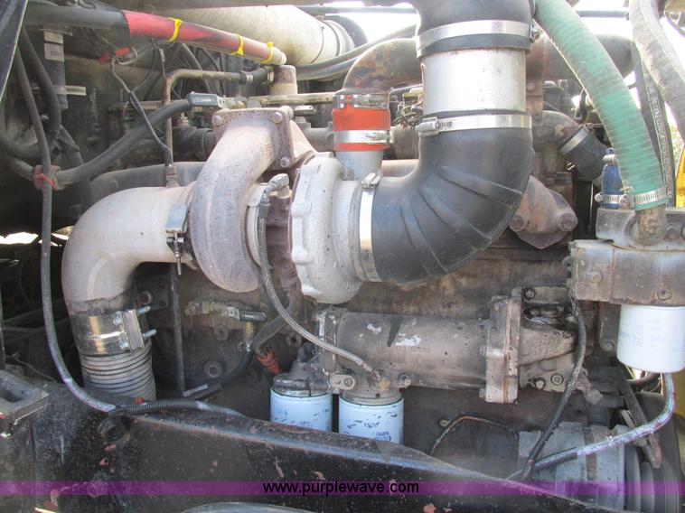 image for item H7603 1987 Peterbilt 357 dump truck