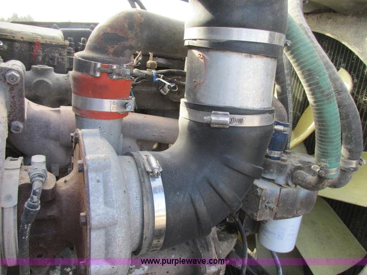 image for item H7603 1987 Peterbilt 357 dump truck