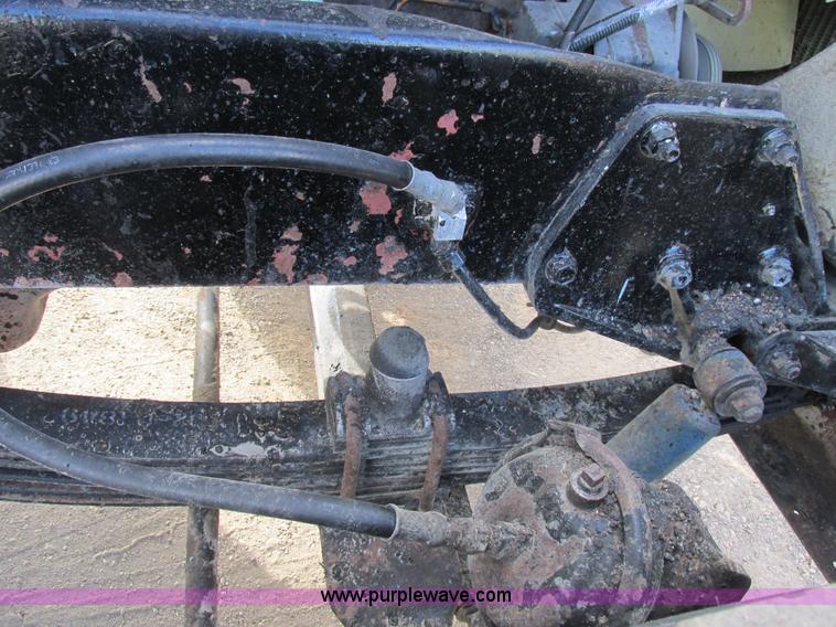 image for item H7603 1987 Peterbilt 357 dump truck