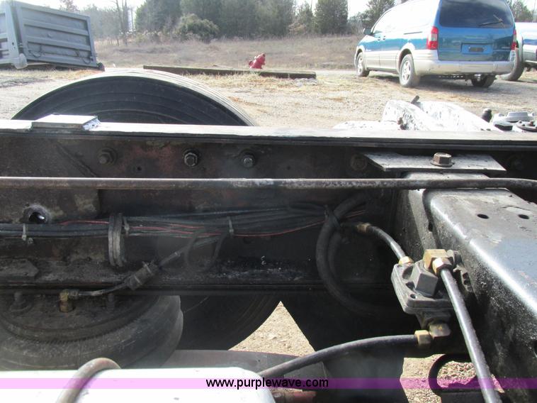 image for item H7603 1987 Peterbilt 357 dump truck