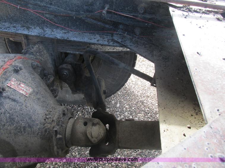 image for item H7603 1987 Peterbilt 357 dump truck