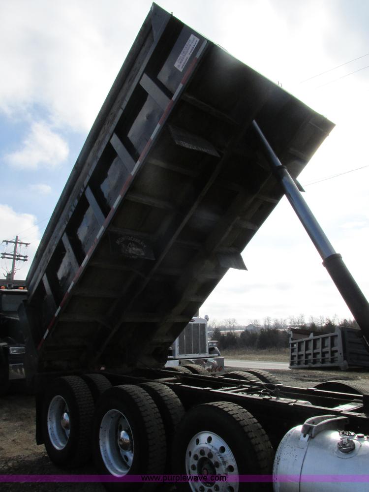 image for item H7603 1987 Peterbilt 357 dump truck