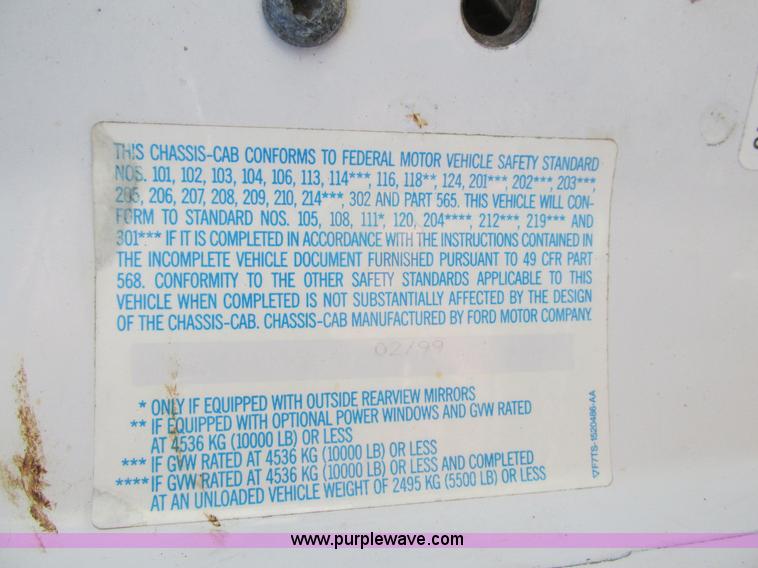 image for item H7613 1999 Ford F350 Super Duty XL flatbed pickup truck