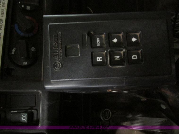 image for item H7615 2002 International F2554 cab and chassis