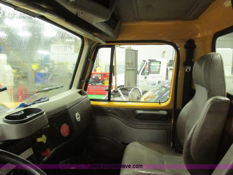 image for item H7615 2002 International F2554 cab and chassis