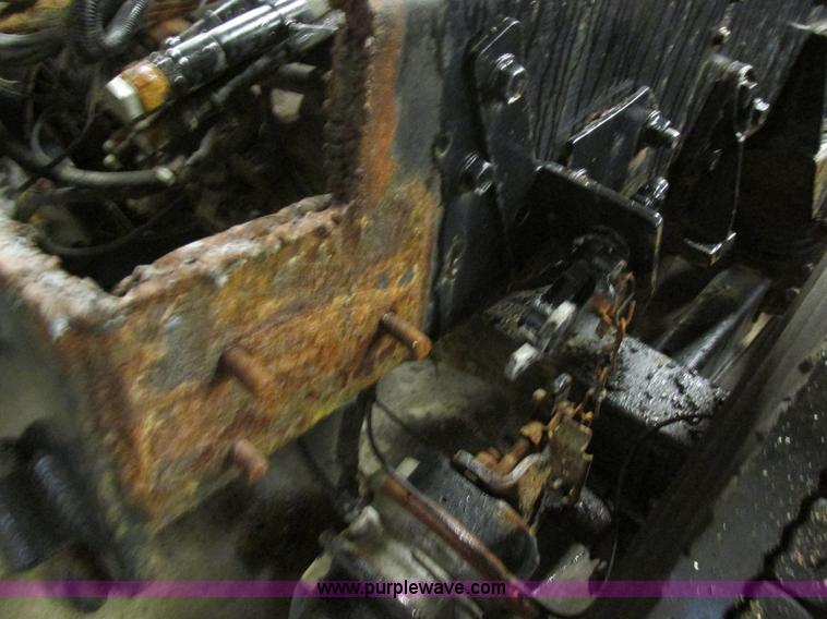 image for item H7615 2002 International F2554 cab and chassis