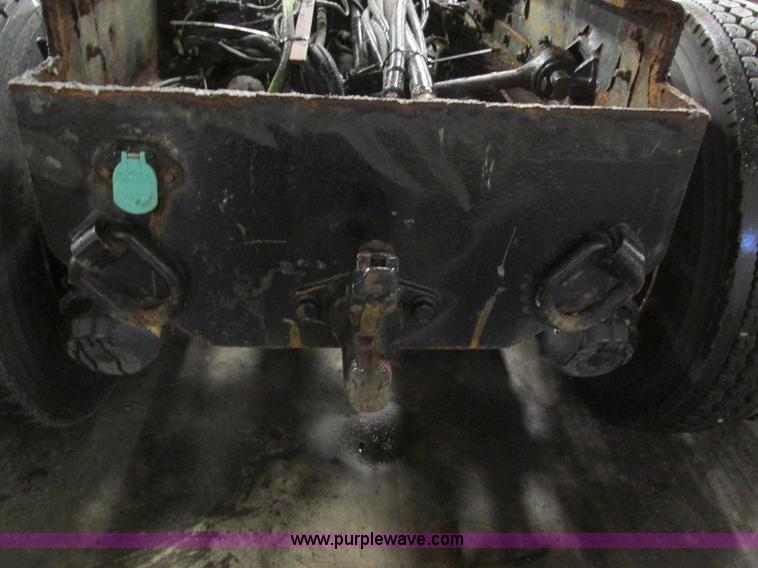 image for item H7615 2002 International F2554 cab and chassis