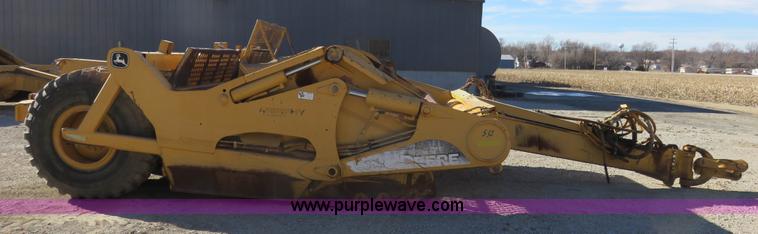 image for item I2426 2006 John Deere 1810E ejection scraper