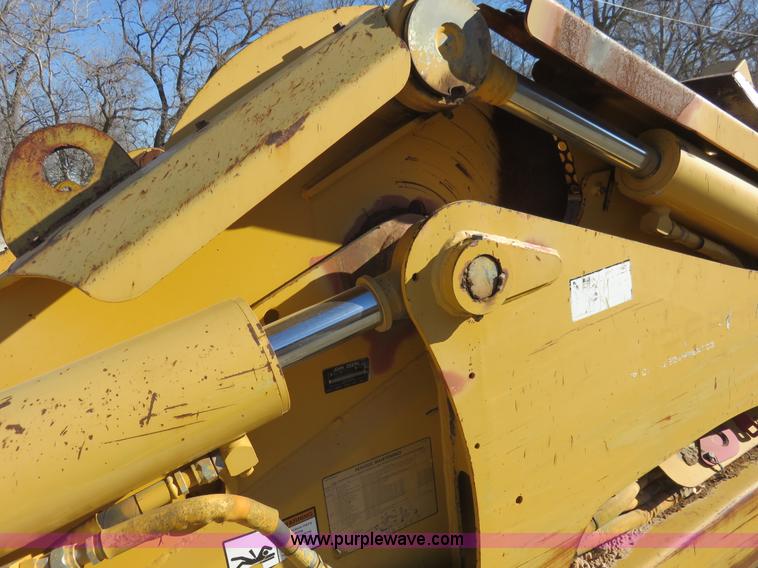 image for item I2426 2006 John Deere 1810E ejection scraper