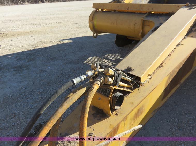 image for item I2427 2006 John Deere 1810E ejection scraper