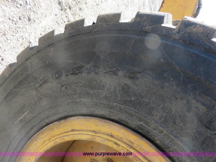 image for item I2427 2006 John Deere 1810E ejection scraper