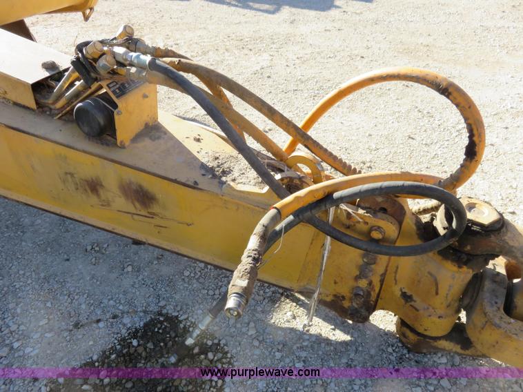 image for item I2427 2006 John Deere 1810E ejection scraper