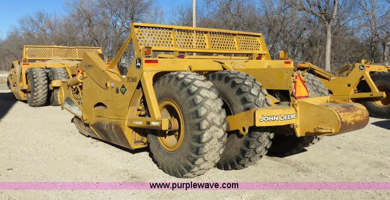 image for item I2428 2007 John Deere 1810E ejection scraper