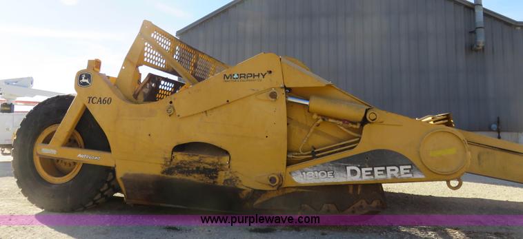 image for item I2428 2007 John Deere 1810E ejection scraper